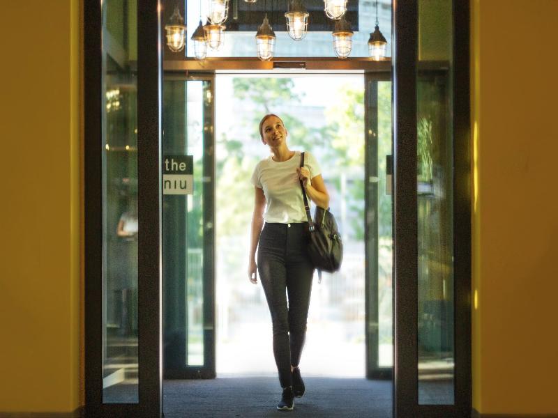 Holiday Inn - the niu Clink Hamburg Barmbek by IHG image