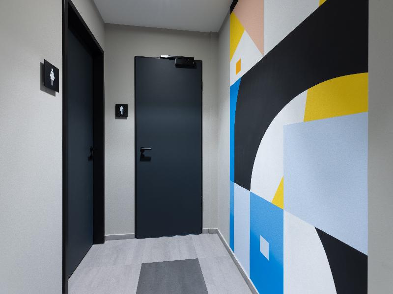 Holiday Inn - the niu Clink Hamburg Barmbek by IHG image