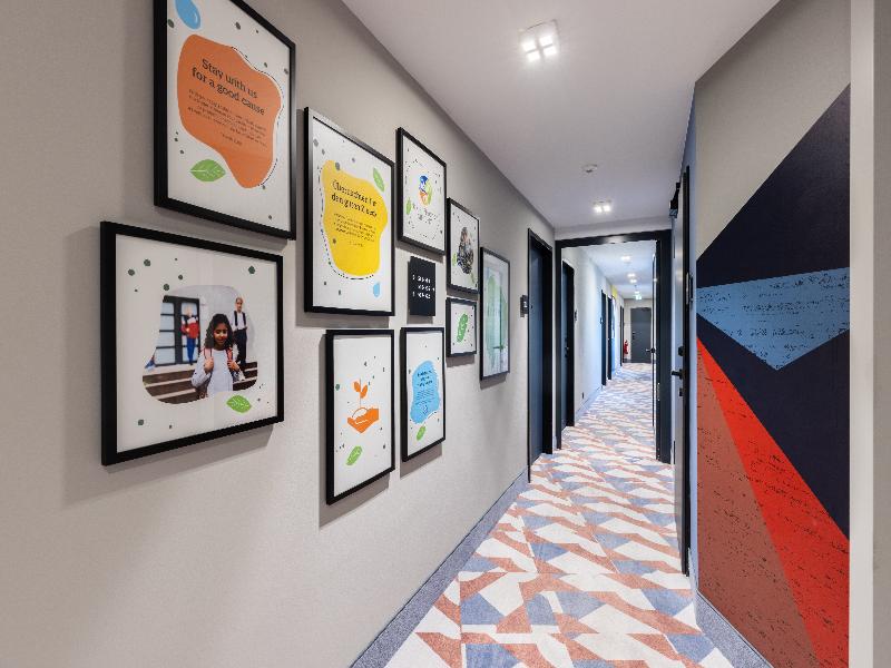 Holiday Inn - the niu Clink Hamburg Barmbek by IHG image