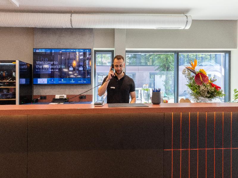 Holiday Inn - the niu Clink Hamburg Barmbek by IHG image