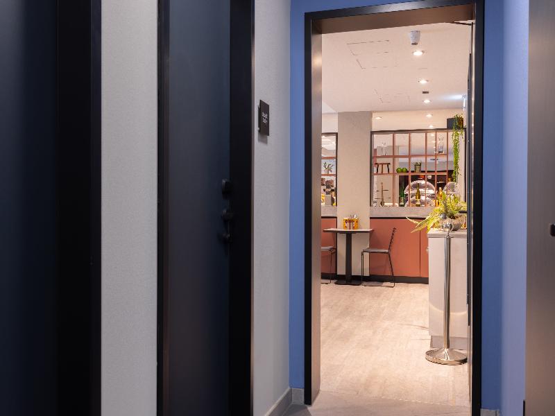 Holiday Inn - the niu Clink Hamburg Barmbek by IHG image