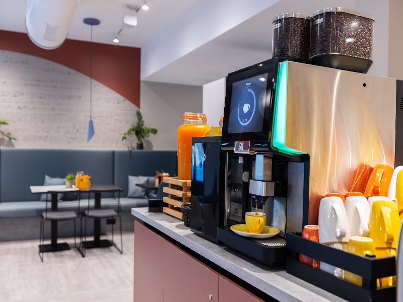 Holiday Inn - the niu Clink Hamburg Barmbek by IHG image