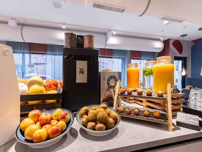 Holiday Inn - the niu Clink Hamburg Barmbek by IHG image