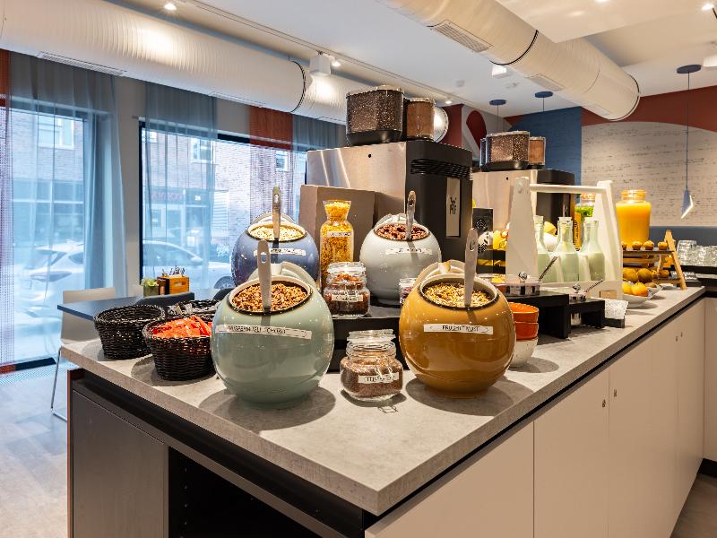 Holiday Inn - the niu Clink Hamburg Barmbek by IHG image