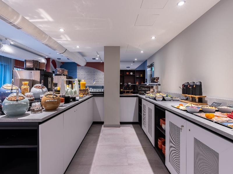 Holiday Inn - the niu Clink Hamburg Barmbek by IHG image