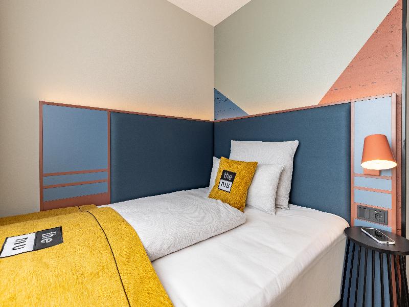 Holiday Inn - the niu Clink Hamburg Barmbek by IHG image