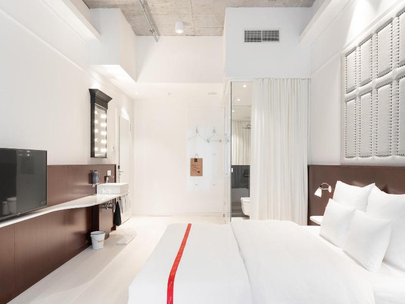 Ruby Lilou Hotel Marseille by IHG image