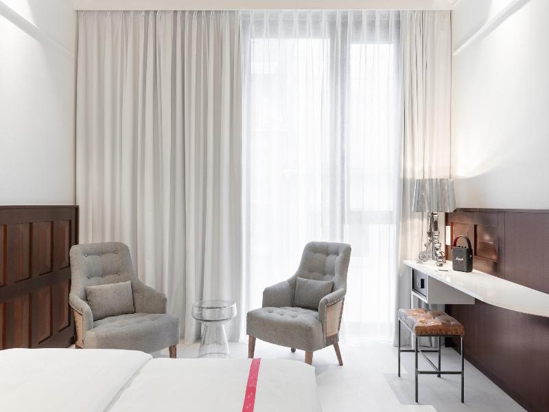 Ruby Lilou Hotel Marseille by IHG image