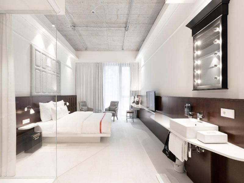 Ruby Lilou Hotel Marseille by IHG image