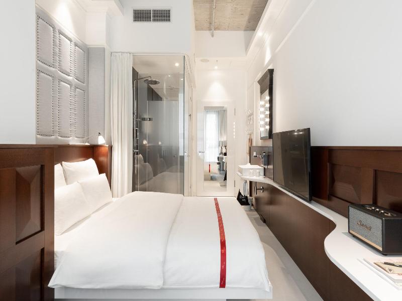 Ruby Lilou Hotel Marseille by IHG image