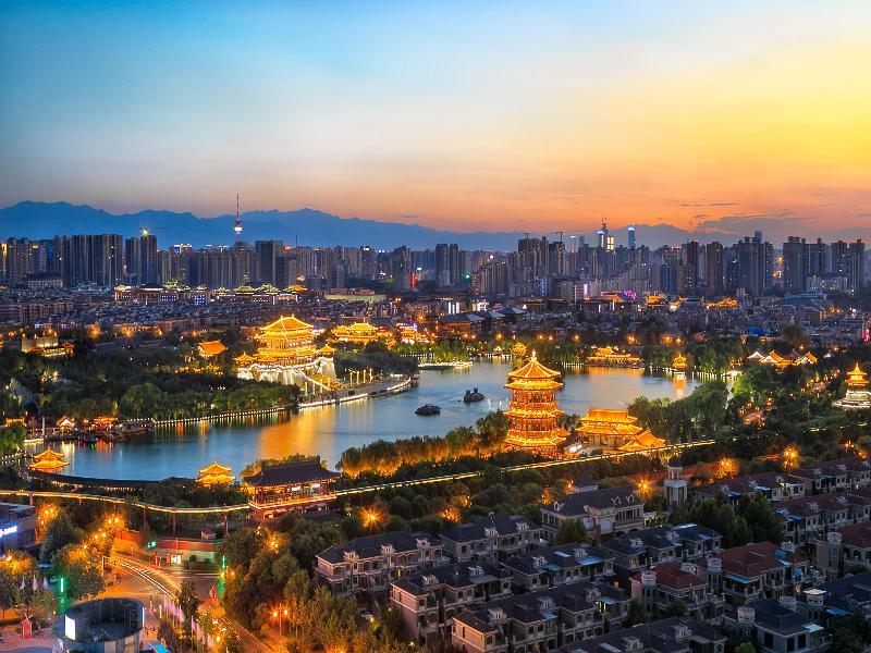 Meilun Hotel (Xi’an North Railway Station)