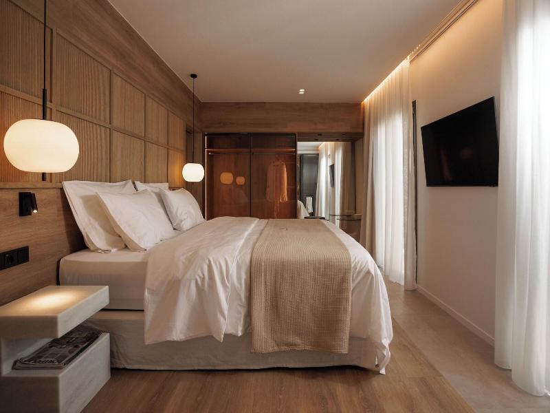Laguna Coast Resort image