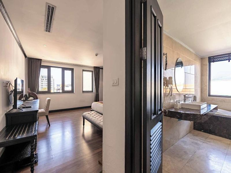 Aaron Vientiane Hotel image
