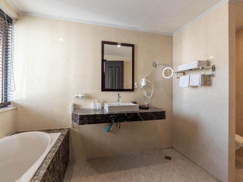 Aaron Vientiane Hotel image
