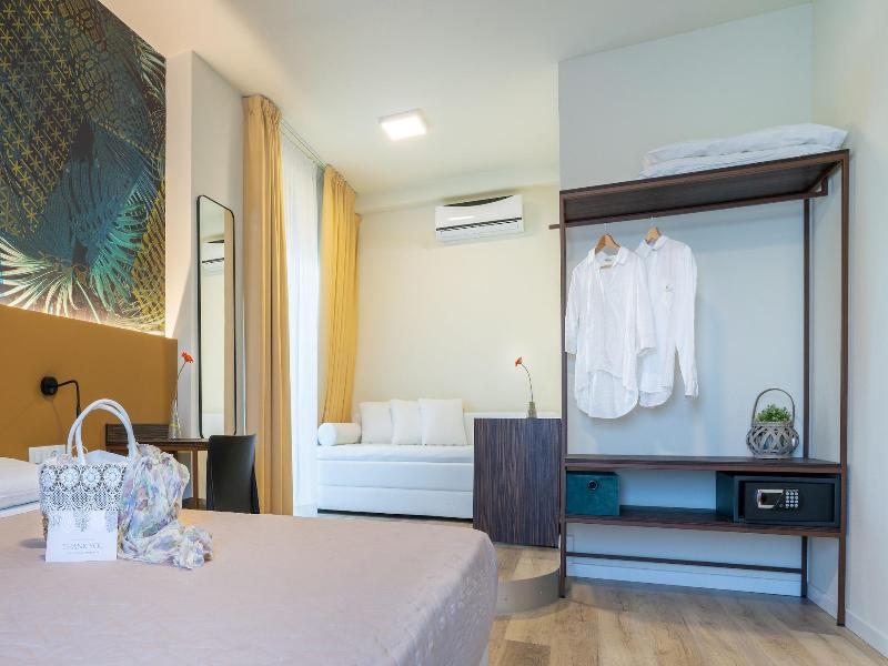 Hotel Suez image