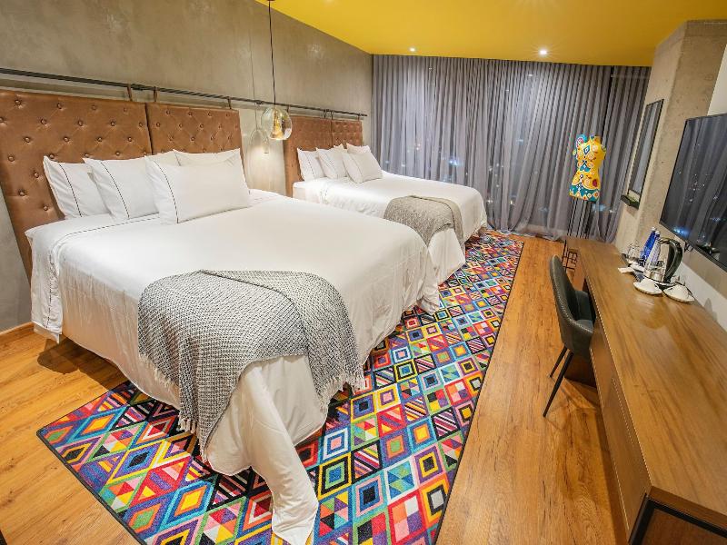 Hotel V1501 image