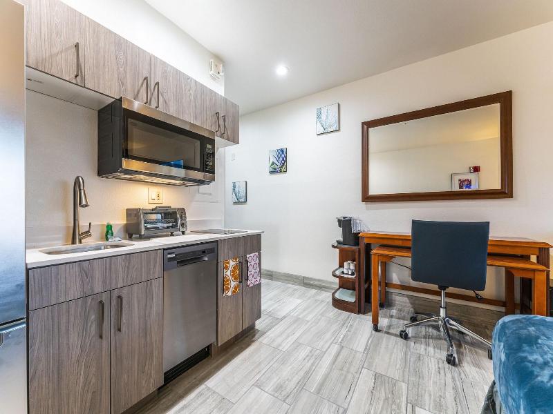 Metro Tempe Extended Stay image