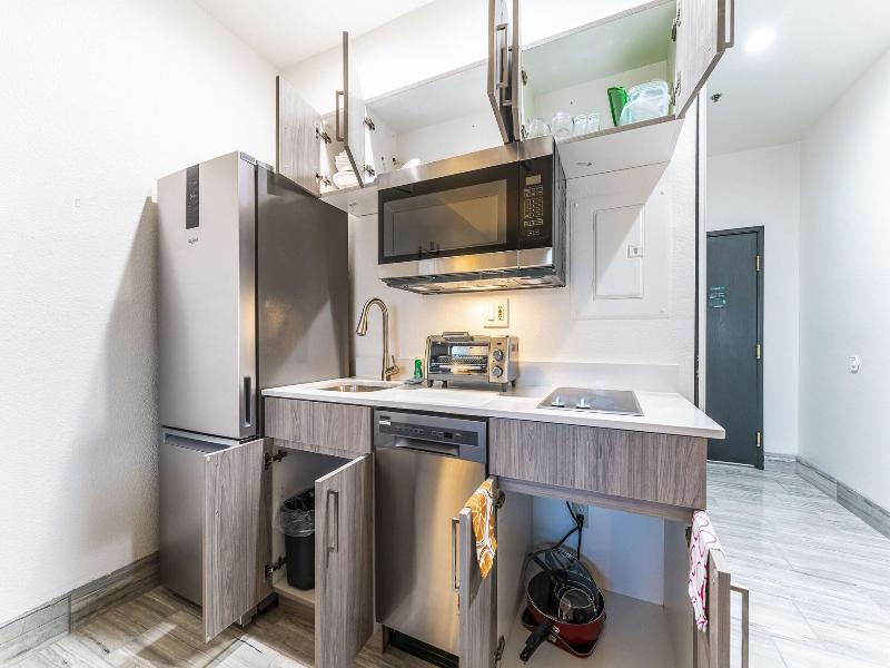 Metro Tempe Extended Stay image