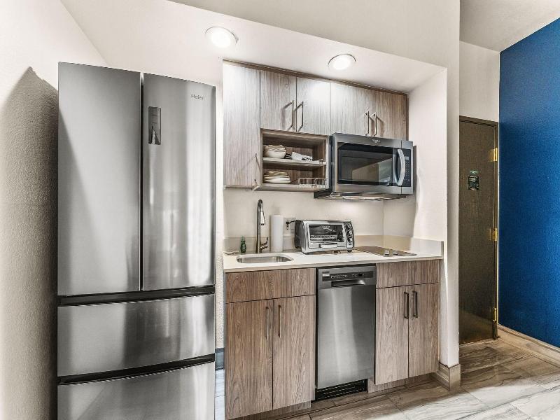 Metro Tempe Extended Stay image