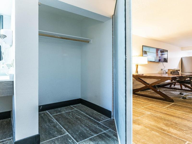 Metro Tempe Extended Stay image