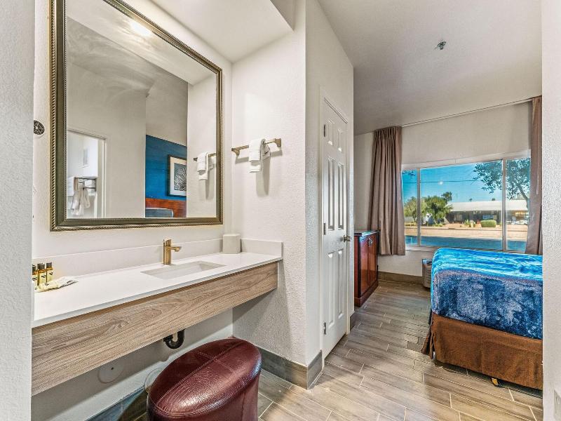 Metro Tempe Extended Stay image