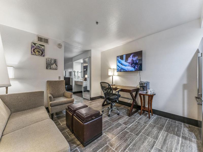 Metro Tempe Extended Stay image