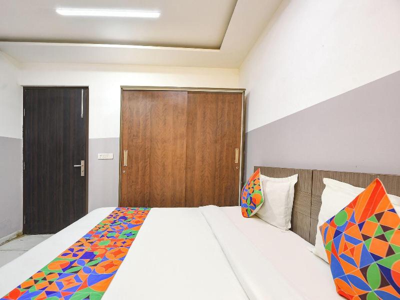 Fabhotel Shagun And Banquets image