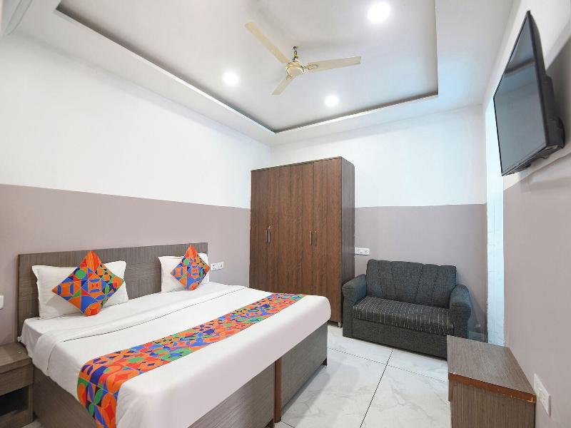 Fabhotel Shagun And Banquets image