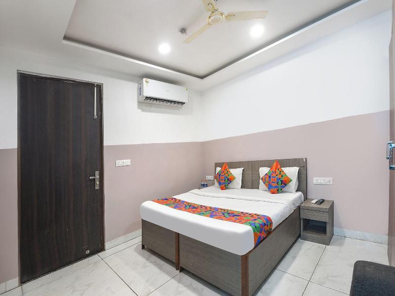 Fabhotel Shagun And Banquets image