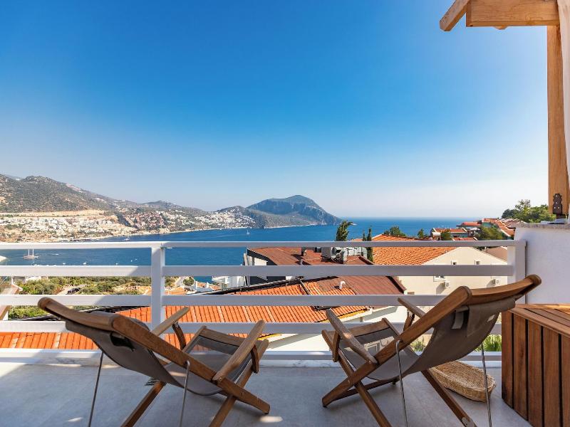 Kalkan Saray Suites Adults Only image