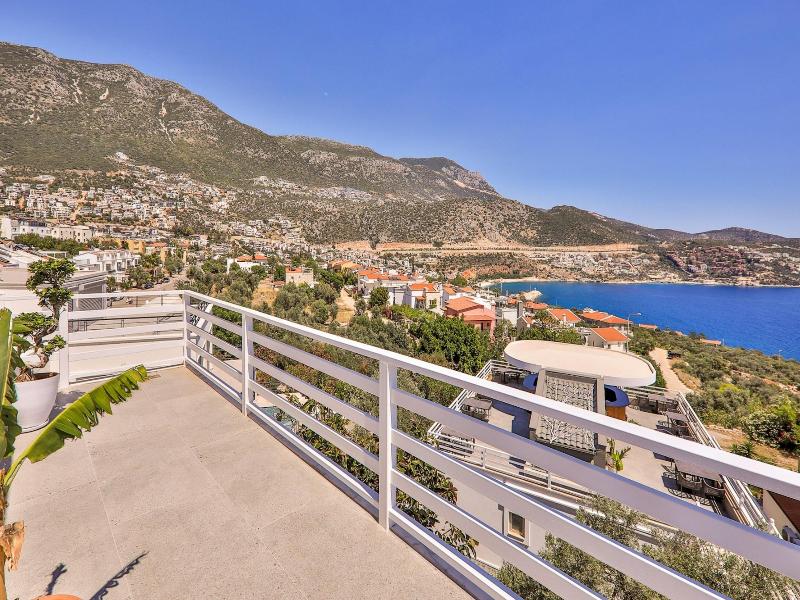 Kalkan Saray Suites Adults Only image