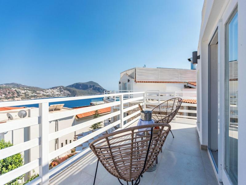 Kalkan Saray Suites Adults Only image