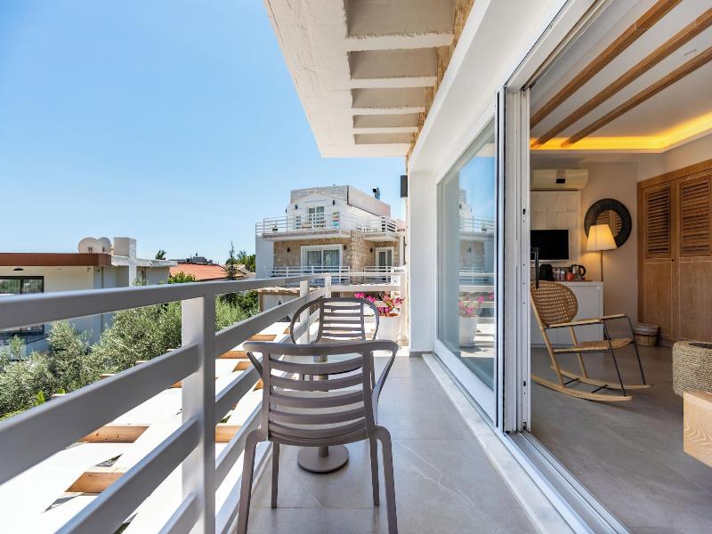 Kalkan Saray Suites Adults Only image