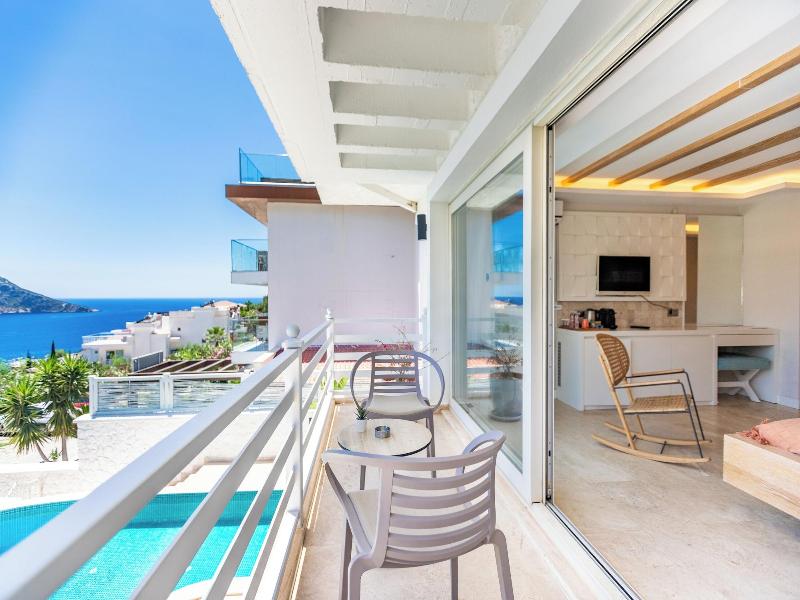 Kalkan Saray Suites Adults Only image