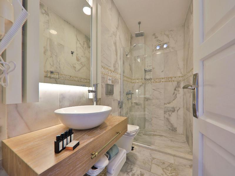 Kalkan Saray Suites Adults Only image