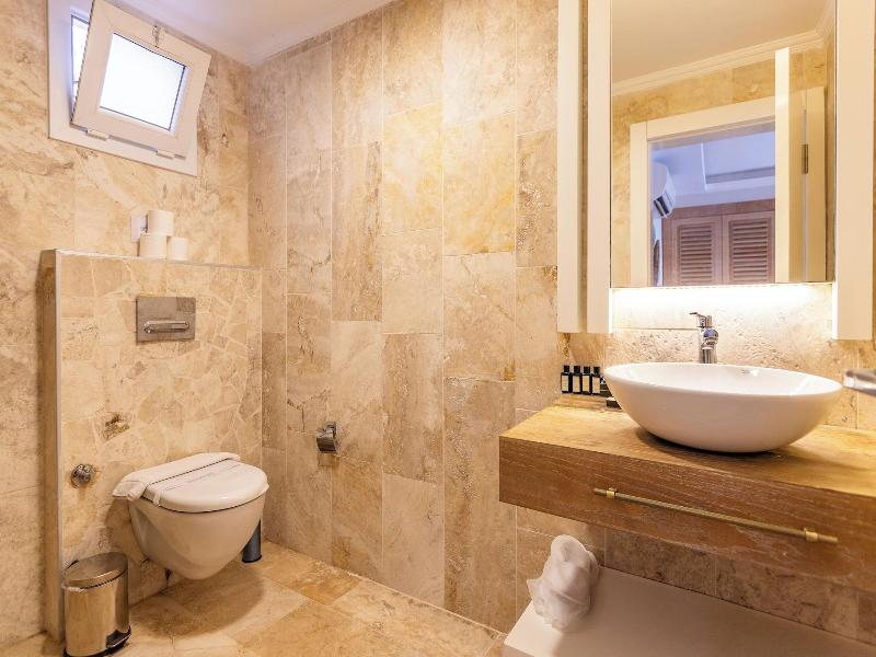 Kalkan Saray Suites Adults Only image