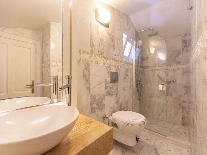 Kalkan Saray Suites Adults Only image