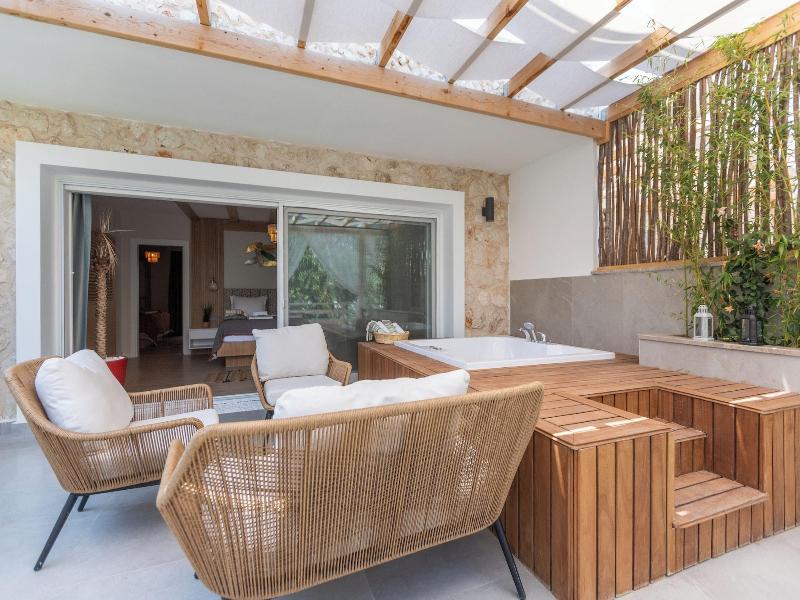 Kalkan Saray Suites Adults Only image