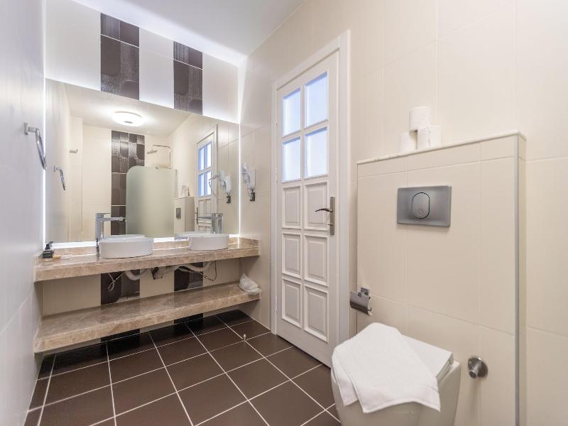 Kalkan Saray Suites Adults Only image