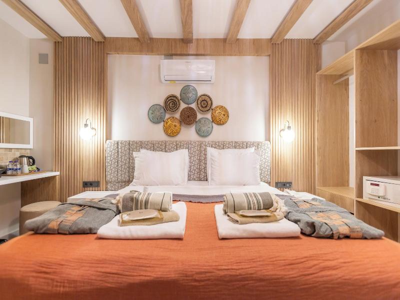 Kalkan Saray Suites Adults Only image