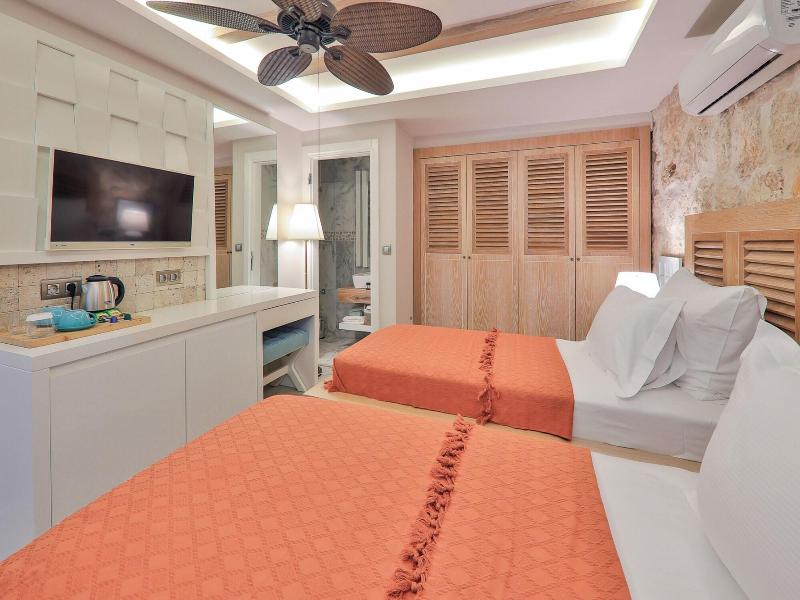 Kalkan Saray Suites Adults Only image