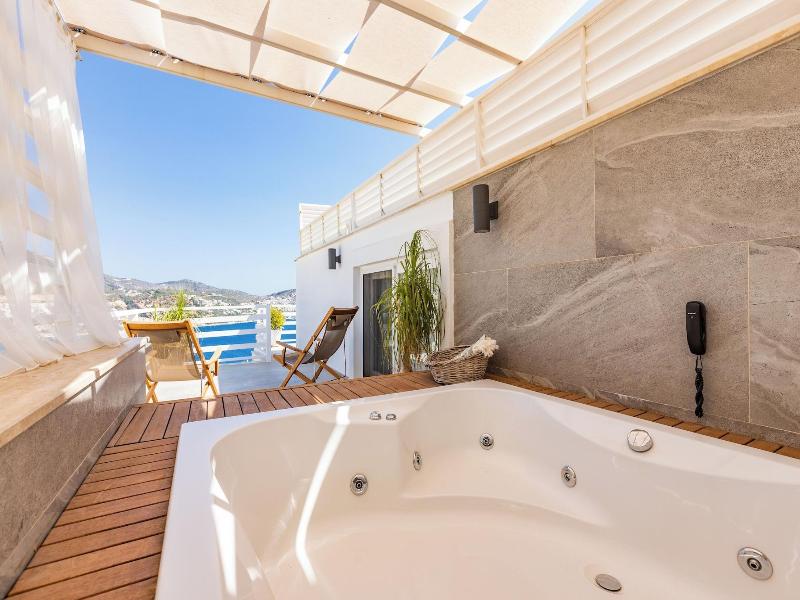 Kalkan Saray Suites Adults Only image