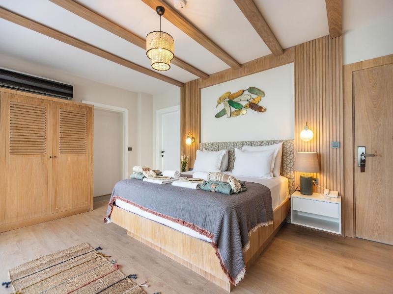 Kalkan Saray Suites Adults Only image