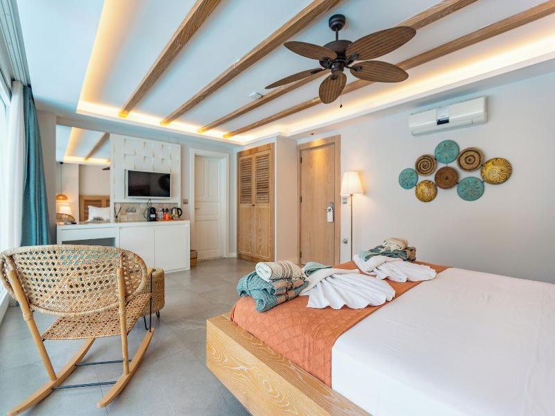Kalkan Saray Suites Adults Only image