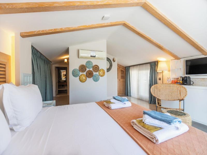 Kalkan Saray Suites Adults Only image