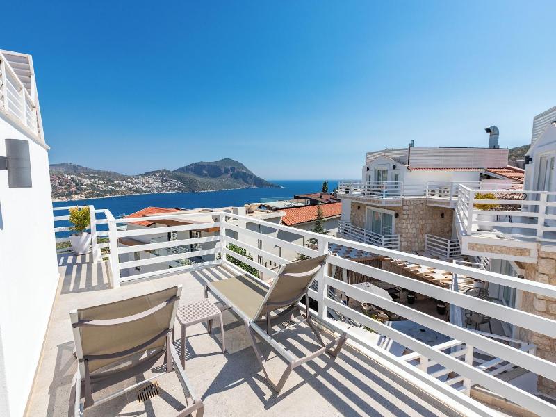 Kalkan Saray Suites Adults Only image