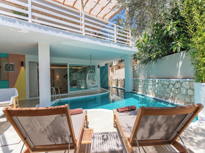 Kalkan Saray Suites Adults Only image