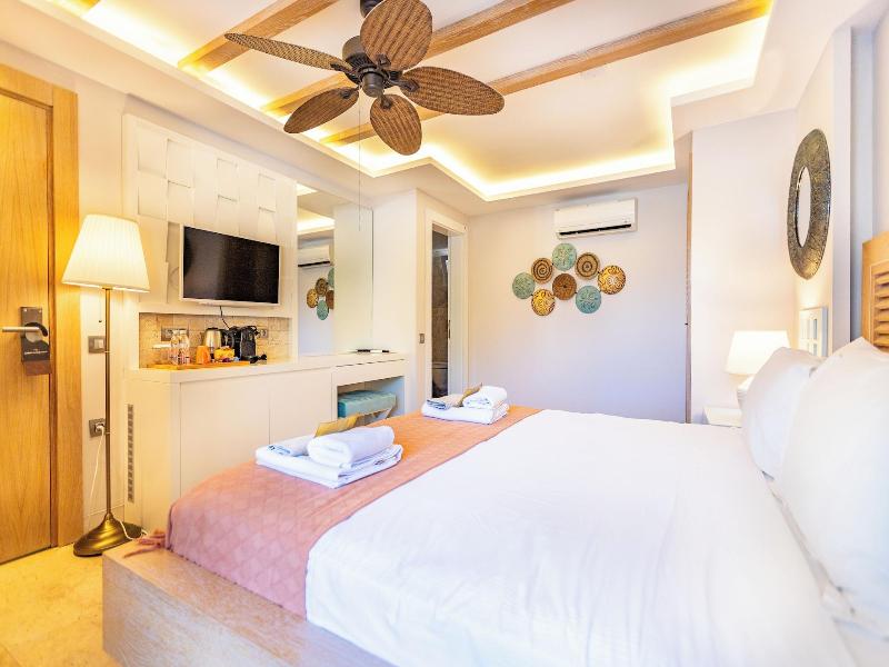 Kalkan Saray Suites Adults Only image