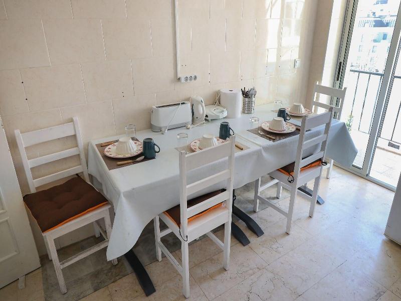 Lisbon Suite Home image
