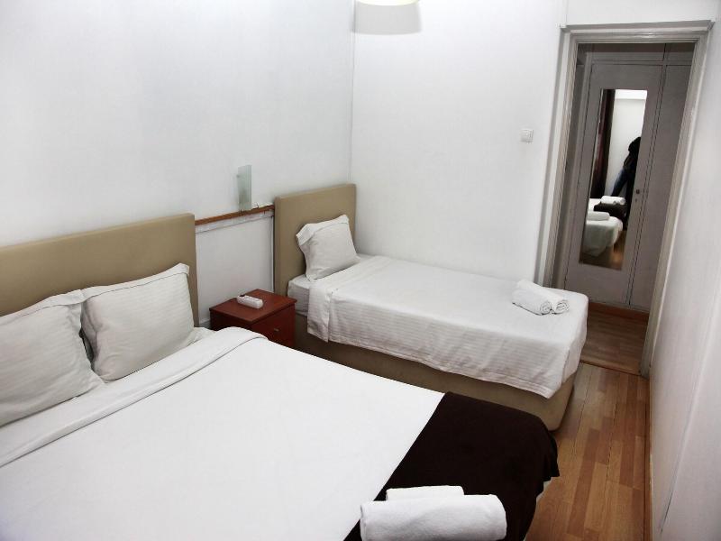 Lisbon Suite Home image